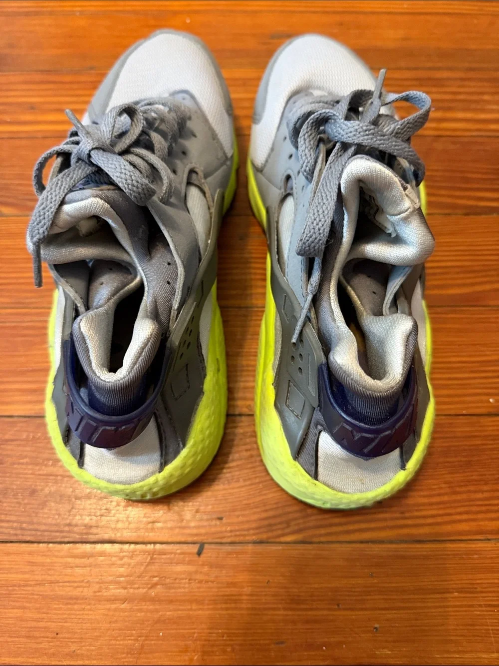 Nike Huareche Gray and Neon Yellow Women's Running Sneakers Size 8